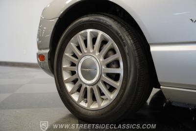 2004 Ford Thunderbird