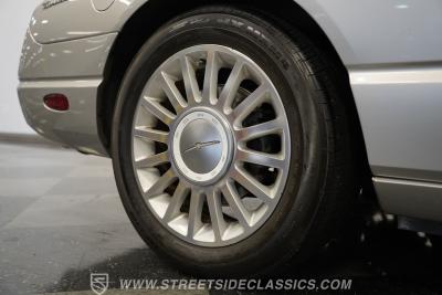 2004 Ford Thunderbird