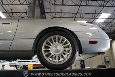 2004 Ford Thunderbird