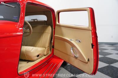 1932 Ford 3-Window Coupe