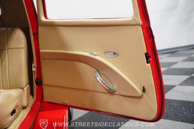 1932 Ford 3-Window Coupe