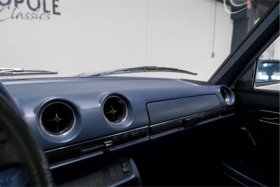 1977 Mercedes - Benz 200 series