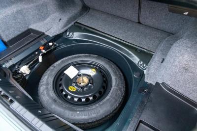 2001 BMW 323 Ci Coup&eacute; Farngr&uuml;n &ldquo;25.000 kilometers&rdquo;