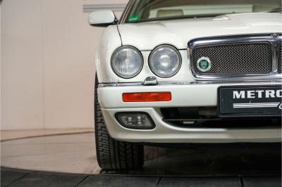 1995 Jaguar XJR