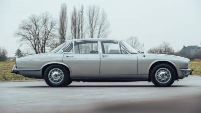 1974 Daimler Double-Six Series II