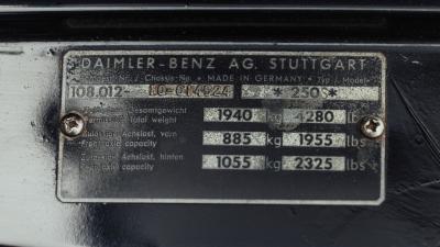 1966 Mercedes - Benz 250 S