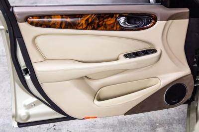 2006 Jaguar 42710 mile XJ8