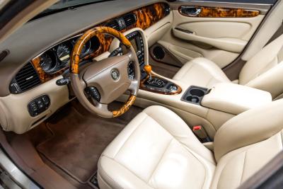 2006 Jaguar 42710 mile XJ8