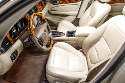 2006 Jaguar 42710 mile XJ8