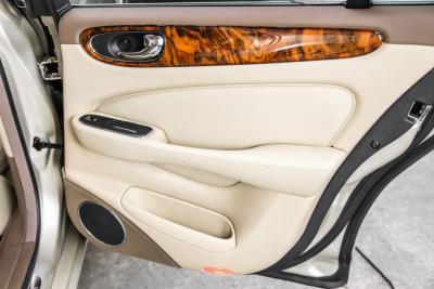 2006 Jaguar 42710 mile XJ8