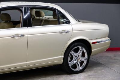 2006 Jaguar 42710 mile XJ8