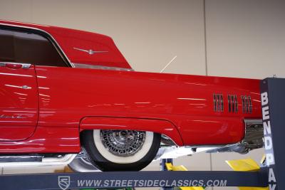 1960 Ford Thunderbird