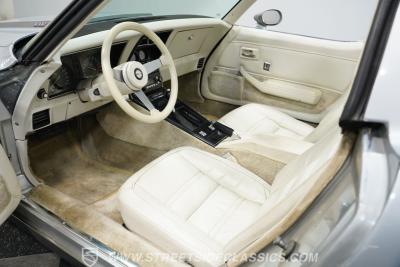 1978 Chevrolet Corvette L82 Silver Anniversary Edition