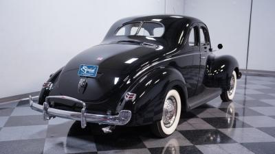 1940 Ford Deluxe Coupe