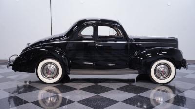 1940 Ford Deluxe Coupe