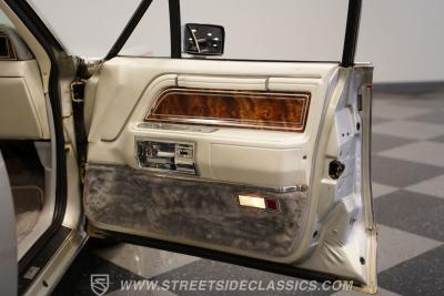 1984 Lincoln Town Car Signature Series