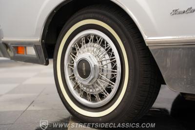 1984 Lincoln Town Car Signature Series