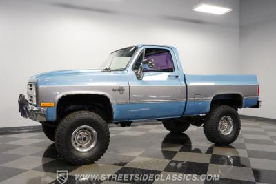 1985 Chevrolet K10 4x4 LS Restomod