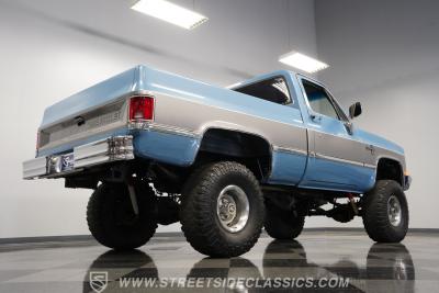 1985 Chevrolet K10 4x4 LS Restomod