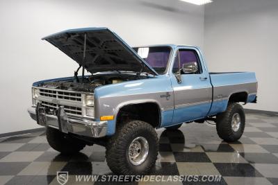 1985 Chevrolet K10 4x4 LS Restomod