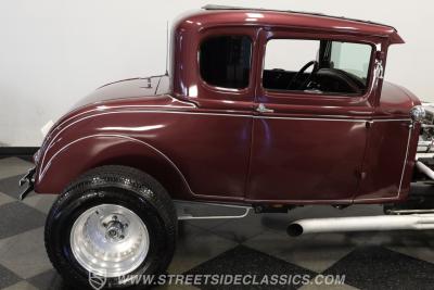 1931 Ford 5-Window Coupe