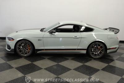 2022 Ford Mustang Mach 1