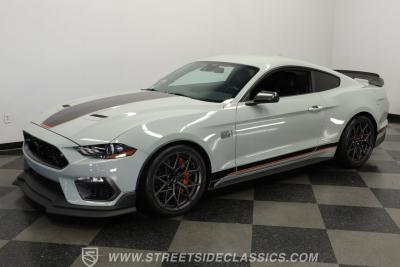 2022 Ford Mustang Mach 1