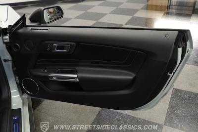 2022 Ford Mustang Mach 1