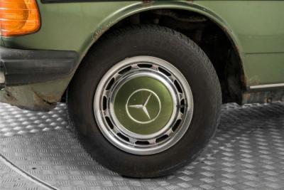1982 Mercedes - Benz 200T Station Automaat LPG
