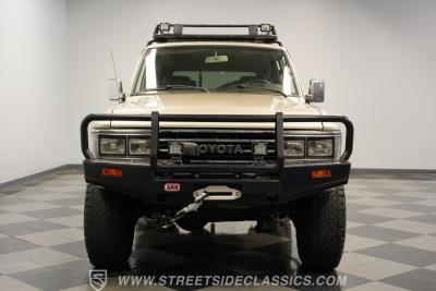 1989 Toyota Land Cruiser FJ62 LS Restomod