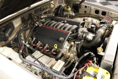 1989 Toyota Land Cruiser FJ62 LS Restomod