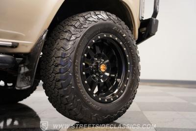 1989 Toyota Land Cruiser FJ62 LS Restomod