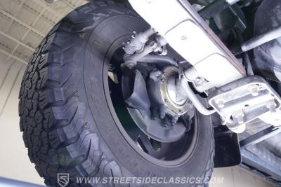 1989 Toyota Land Cruiser FJ62 LS Restomod