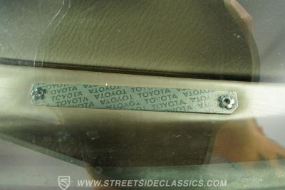 1989 Toyota Land Cruiser FJ62 LS Restomod