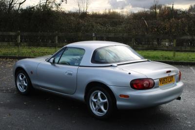 2004 Mazda MX-5 1.8I