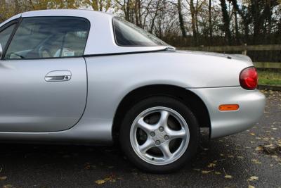 2004 Mazda MX-5 1.8I
