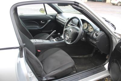 2004 Mazda MX-5 1.8I