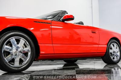 2002 Ford Thunderbird