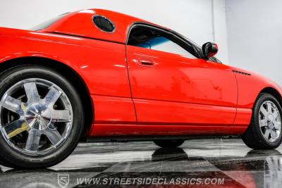 2002 Ford Thunderbird