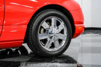 2002 Ford Thunderbird