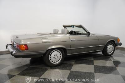 1985 Mercedes - Benz 380