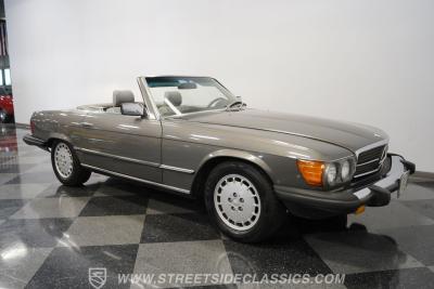 1985 Mercedes - Benz 380
