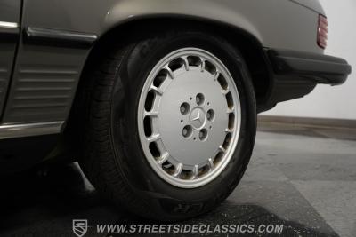 1985 Mercedes - Benz 380