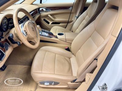 2011 Porsche Panamera