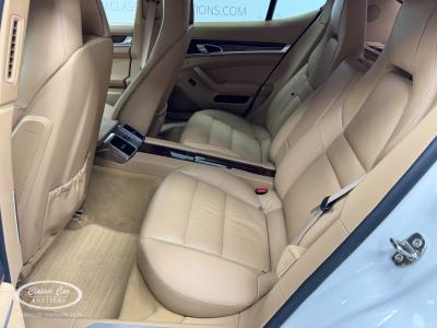 2011 Porsche Panamera