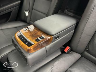 2011 Mercedes - Benz S63