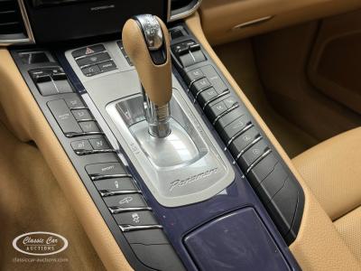 2011 Porsche Panamera