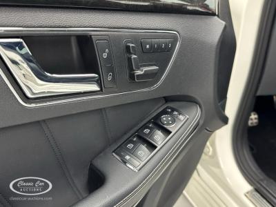 2010 Mercedes - Benz Estate E500