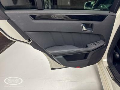 2010 Mercedes - Benz Estate E500