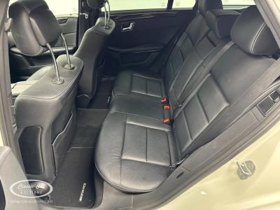 2010 Mercedes - Benz Estate E500